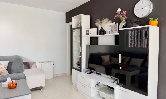 Resale - Townhouse -
Ciudad Quesada - Doña Pepa