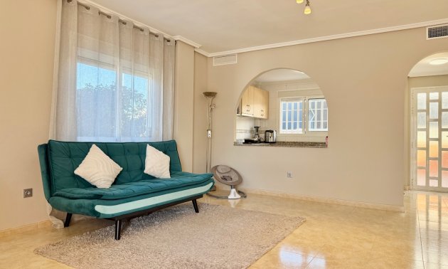 Resale - Townhouse -
Ciudad Quesada - Doña Pepa