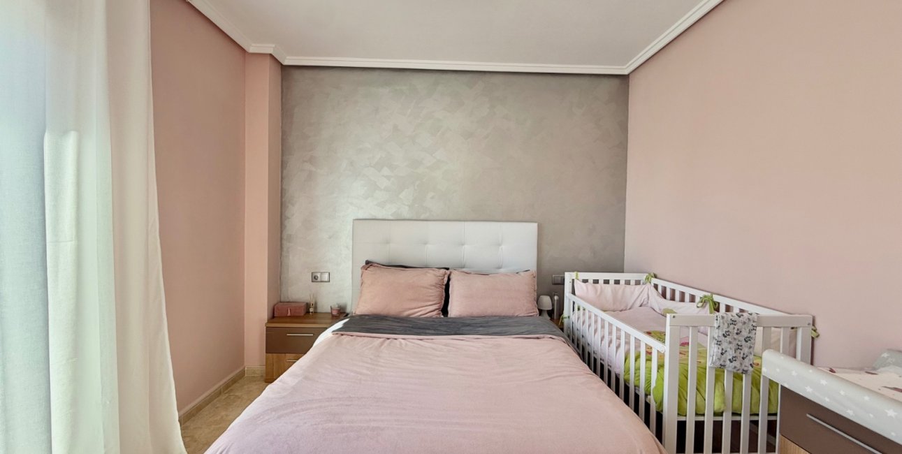 Resale - Townhouse -
Ciudad Quesada - Doña Pepa