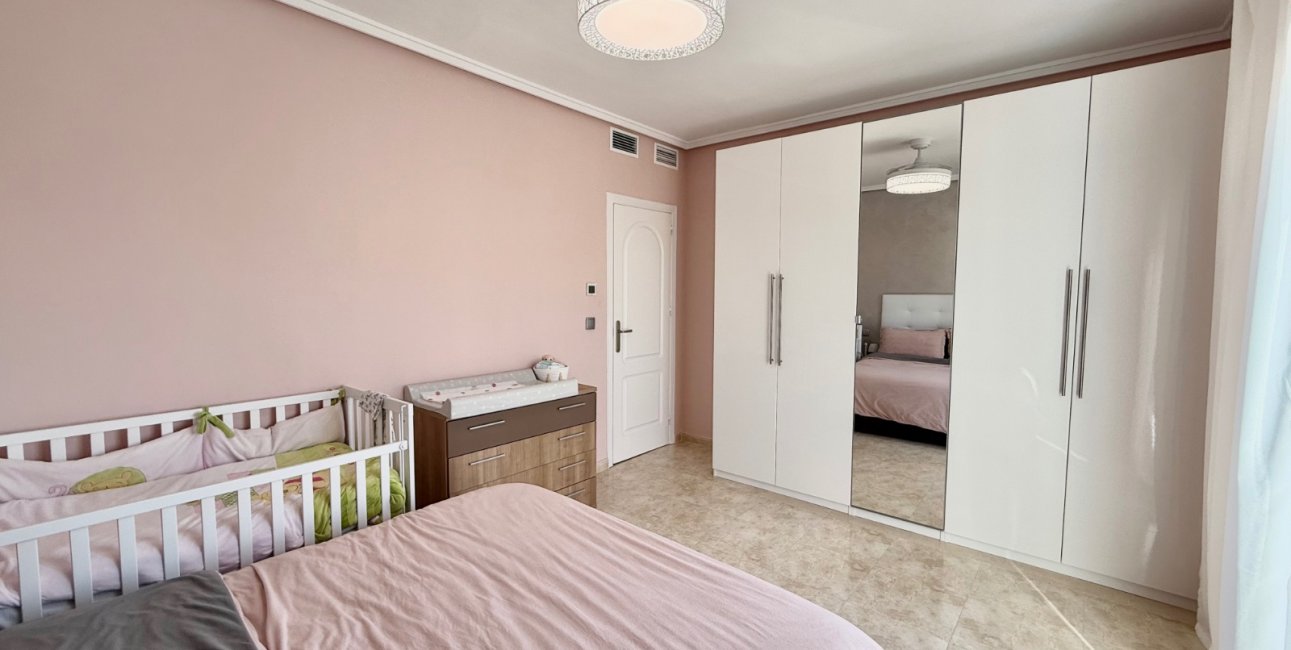 Resale - Townhouse -
Ciudad Quesada - Doña Pepa