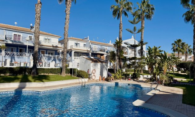 Resale - Townhouse -
Ciudad Quesada - Doña Pepa