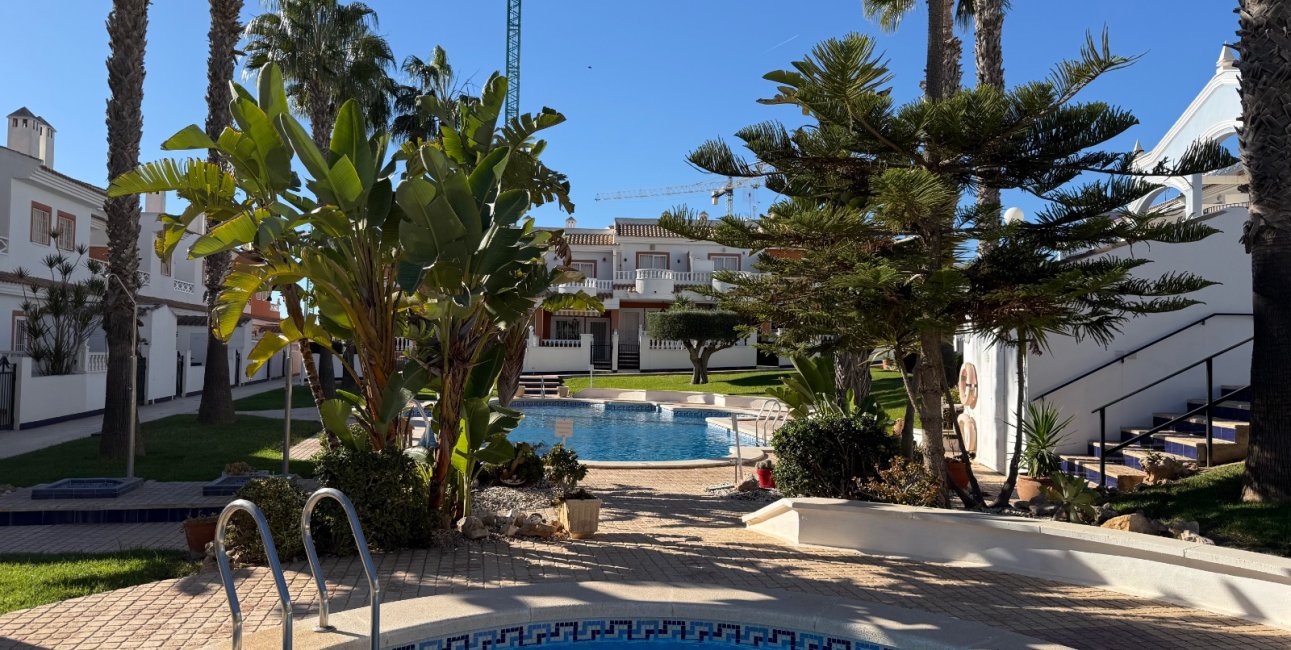 Resale - Townhouse -
Ciudad Quesada - Doña Pepa