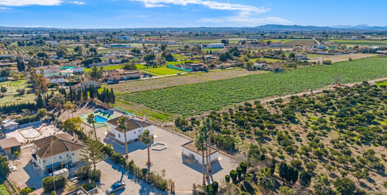 Reventa - Finca -
Dolores