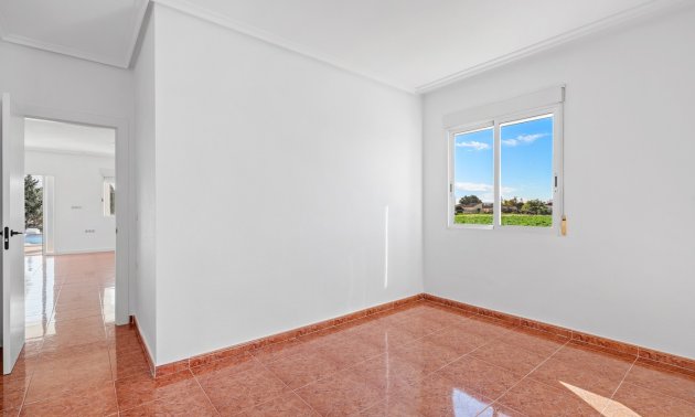 Reventa - Finca -
Dolores