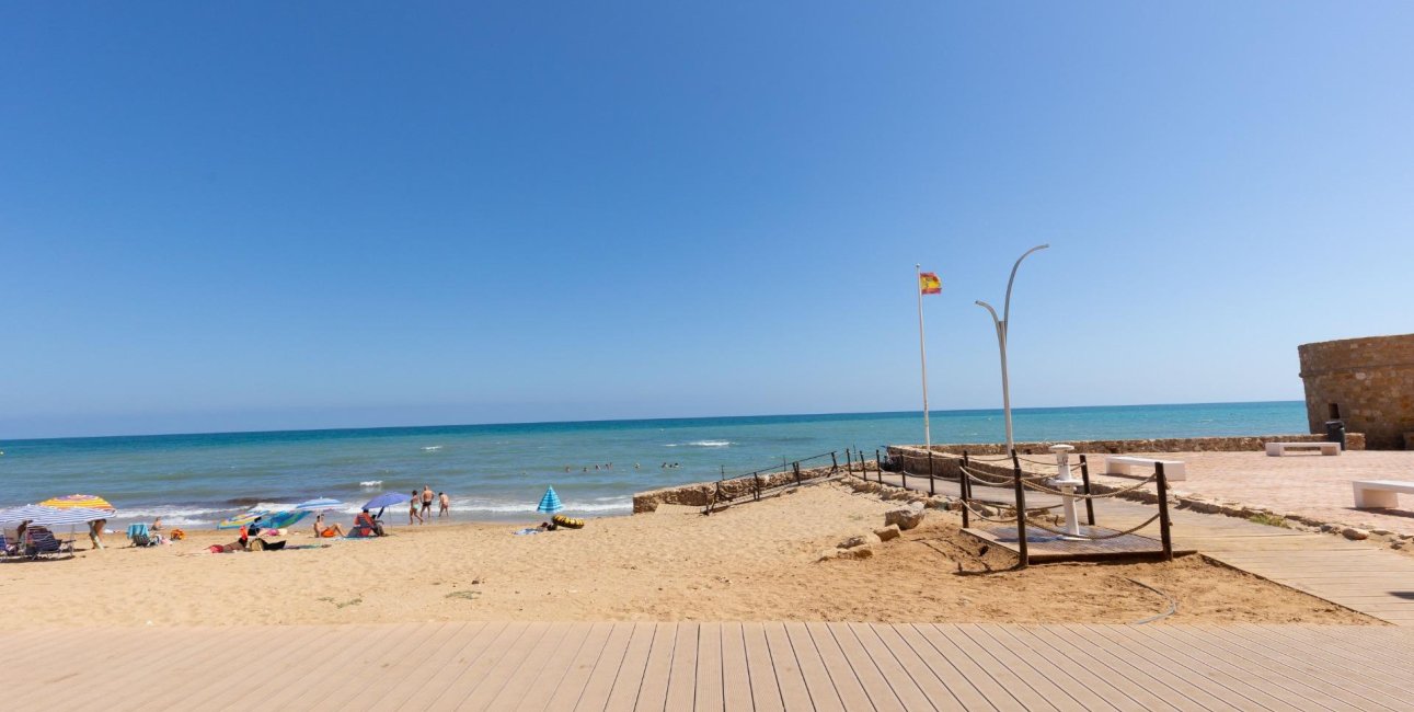 Rynek wtórny - Mieszkanie  -
Torrevieja - La Mata