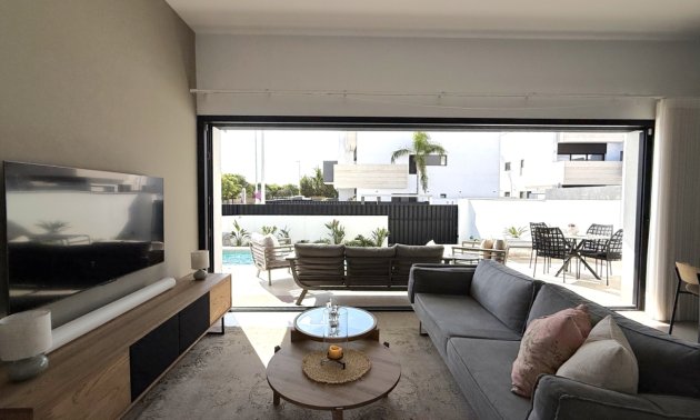 Reventa - Bungalow -
Pilar de la Horadada - Costa Blanca Sur