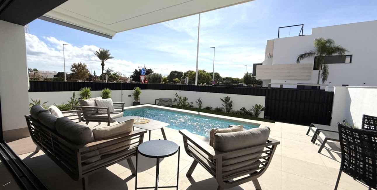 Reventa - Bungalow -
Pilar de la Horadada - Costa Blanca Sur