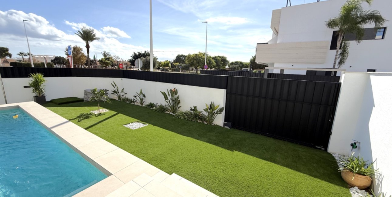 Reventa - Bungalow -
Pilar de la Horadada - Costa Blanca Sur