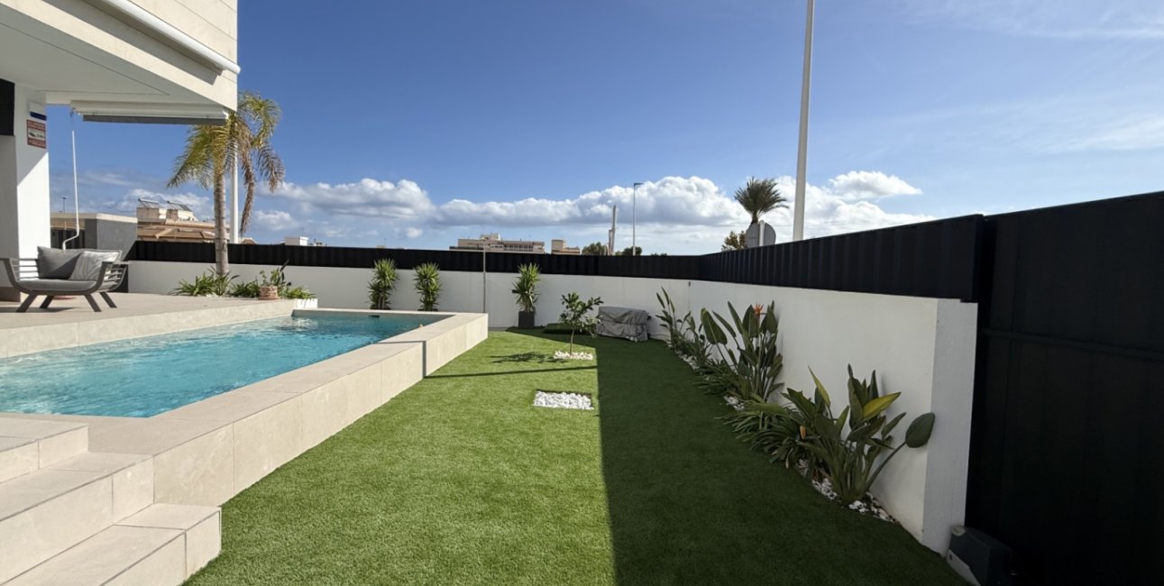 Reventa - Bungalow -
Pilar de la Horadada - Costa Blanca Sur