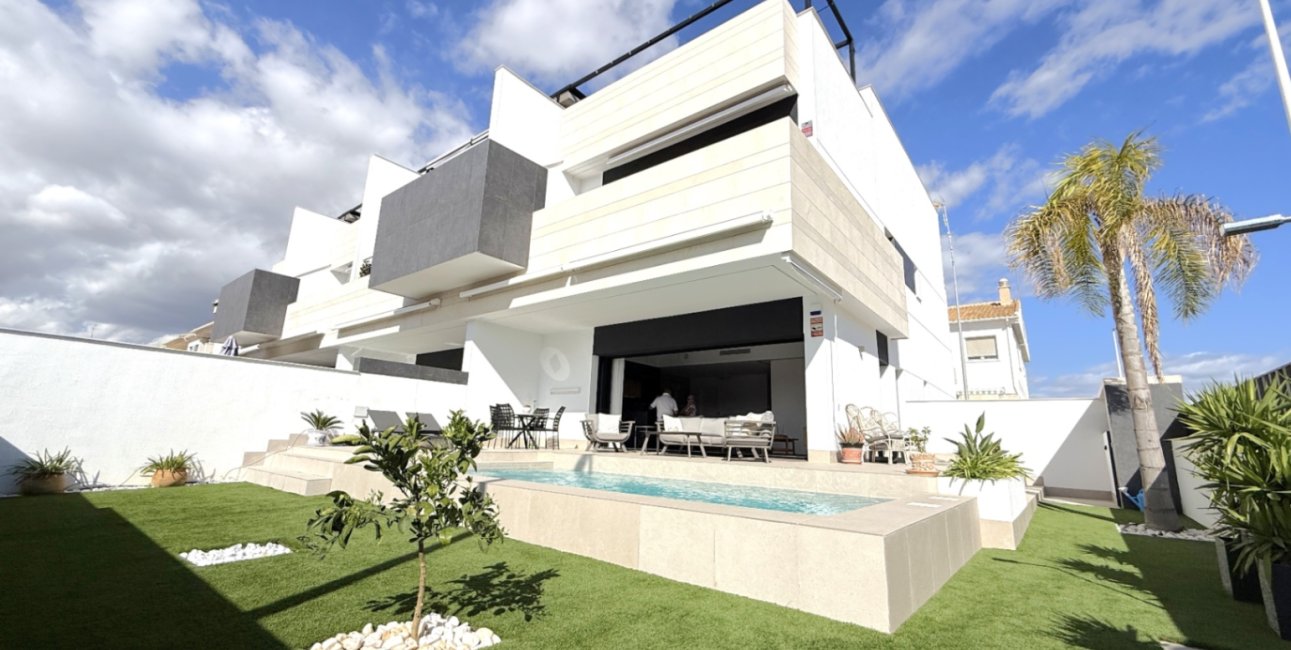 Reventa - Bungalow -
Pilar de la Horadada - Costa Blanca Sur