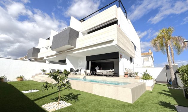 Reventa - Bungalow -
Pilar de la Horadada - Costa Blanca Sur