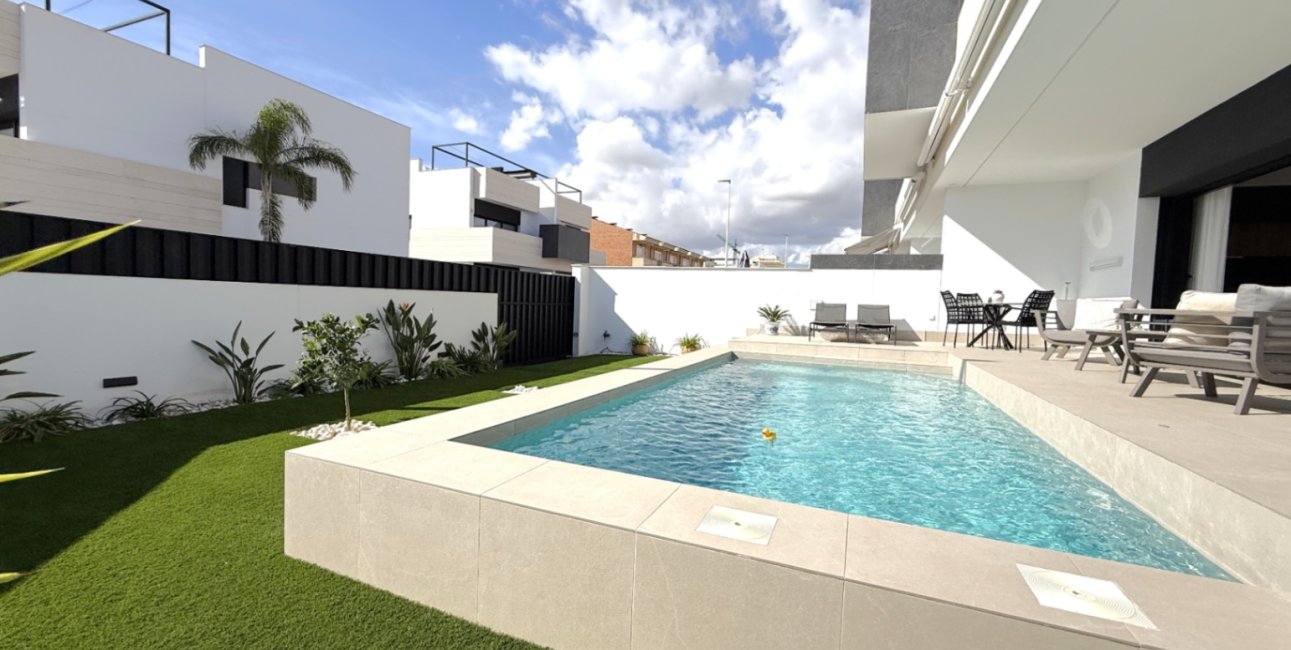 Reventa - Bungalow -
Pilar de la Horadada - Costa Blanca Sur
