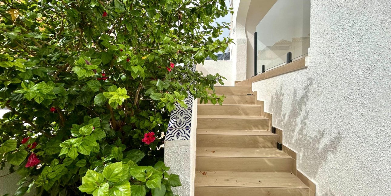 Reventa - Apartamento / piso -
San Miguel de Salinas - Las filipinas