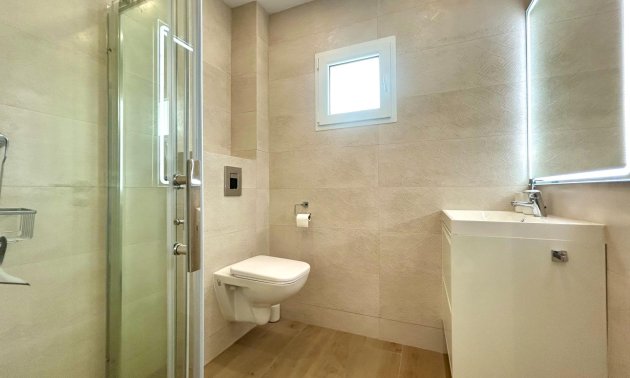 Reventa - Apartamento / piso -
San Miguel de Salinas - Las filipinas