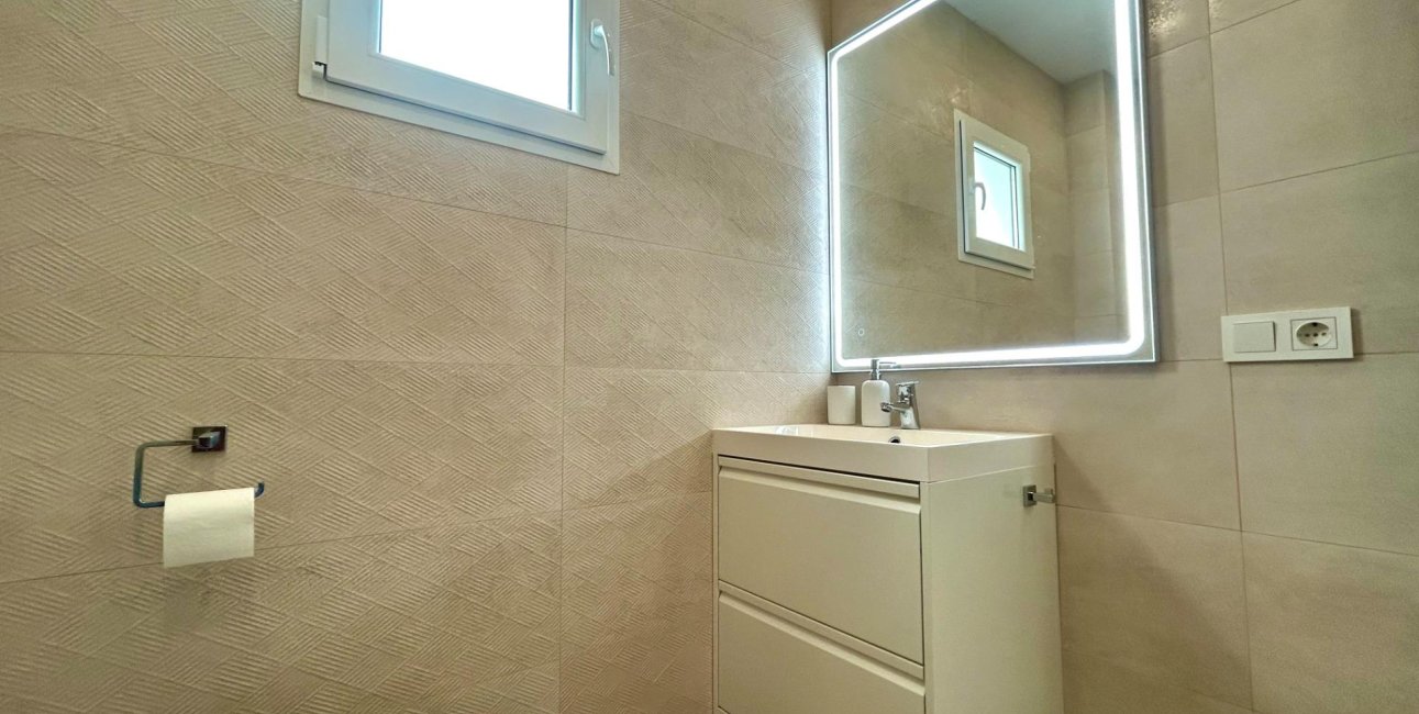 Reventa - Apartamento / piso -
San Miguel de Salinas - Las filipinas