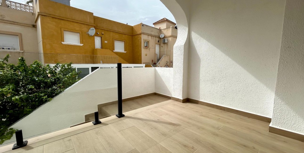 Reventa - Apartamento / piso -
San Miguel de Salinas - Las filipinas