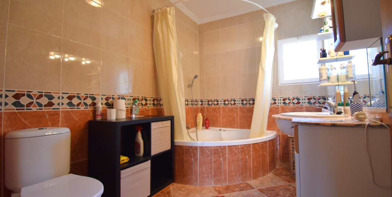 Reventa - Adosado -
Orihuela Costa - Los Balcones