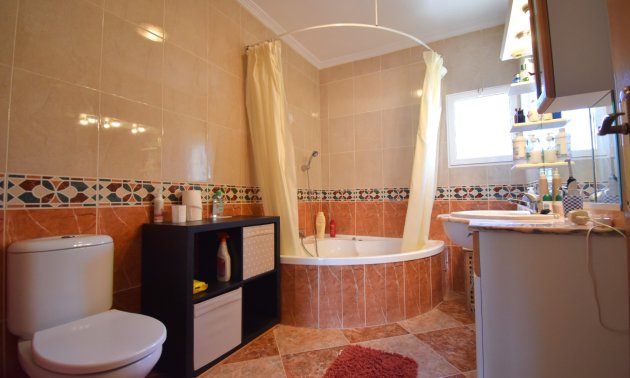 Reventa - Adosado -
Orihuela Costa - Los Balcones