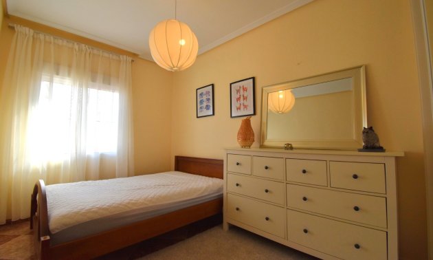 Reventa - Adosado -
Orihuela Costa - Los Balcones