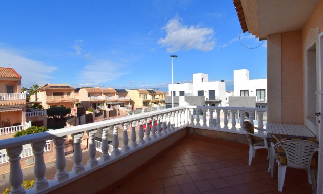 Reventa - Adosado -
Orihuela Costa - Los Balcones