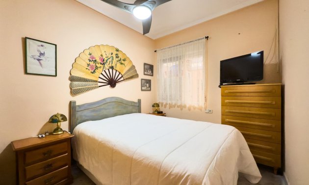 Reventa - Apartamento / piso -
Torrevieja - La Mata