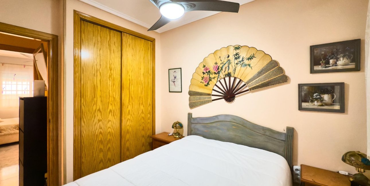 Reventa - Apartamento / piso -
Torrevieja - La Mata