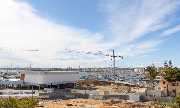 Reventa - Apartamento / piso -
Torrevieja - Paseo maritimo