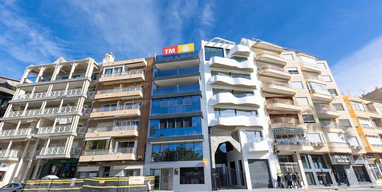 Reventa - Apartamento / piso -
Torrevieja - Paseo maritimo