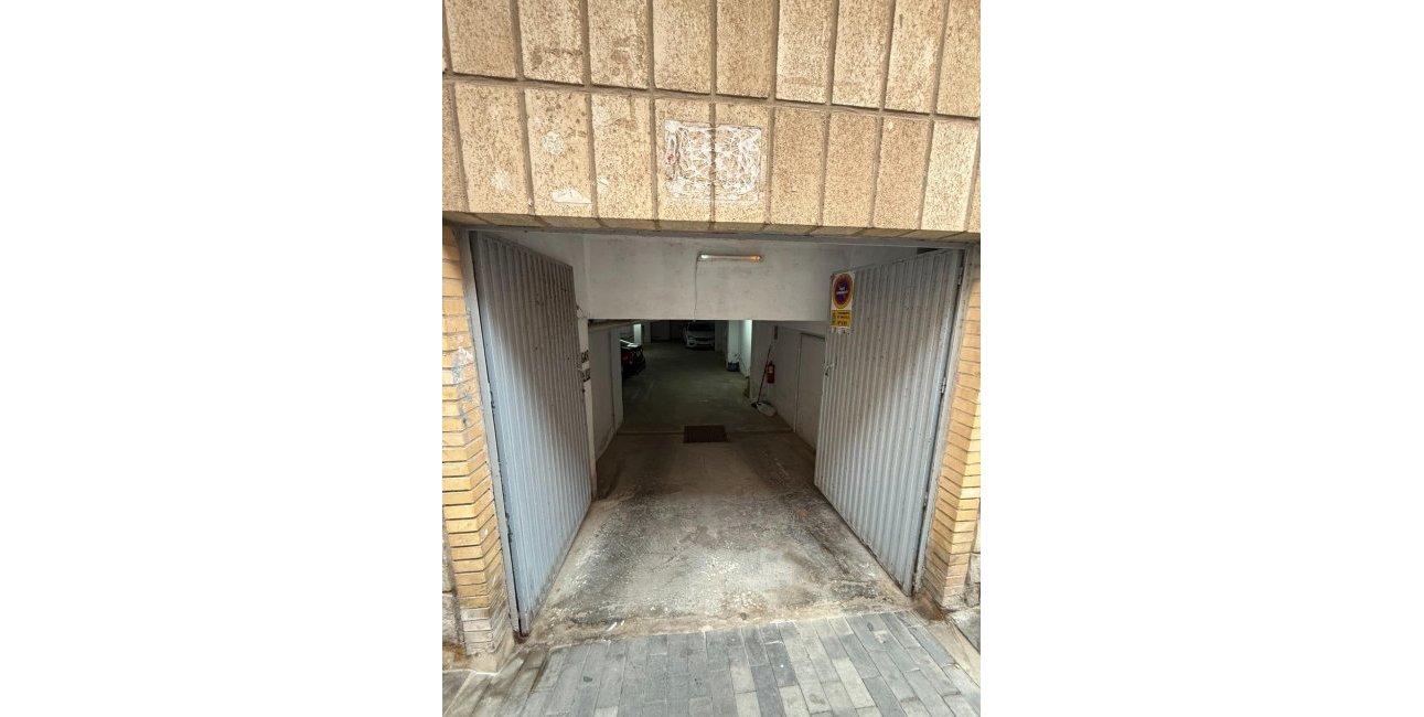 Reventa - Garaje -
Torrevieja - Playa del Cura