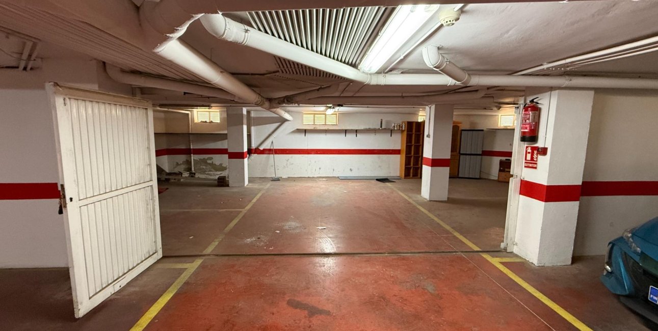 Alquiler a largo plazo - Garaje -
Torrevieja - Centro