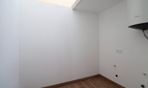 Resale - Bungalow -
Ciudad Quesada - Ciudad Quesada - Town