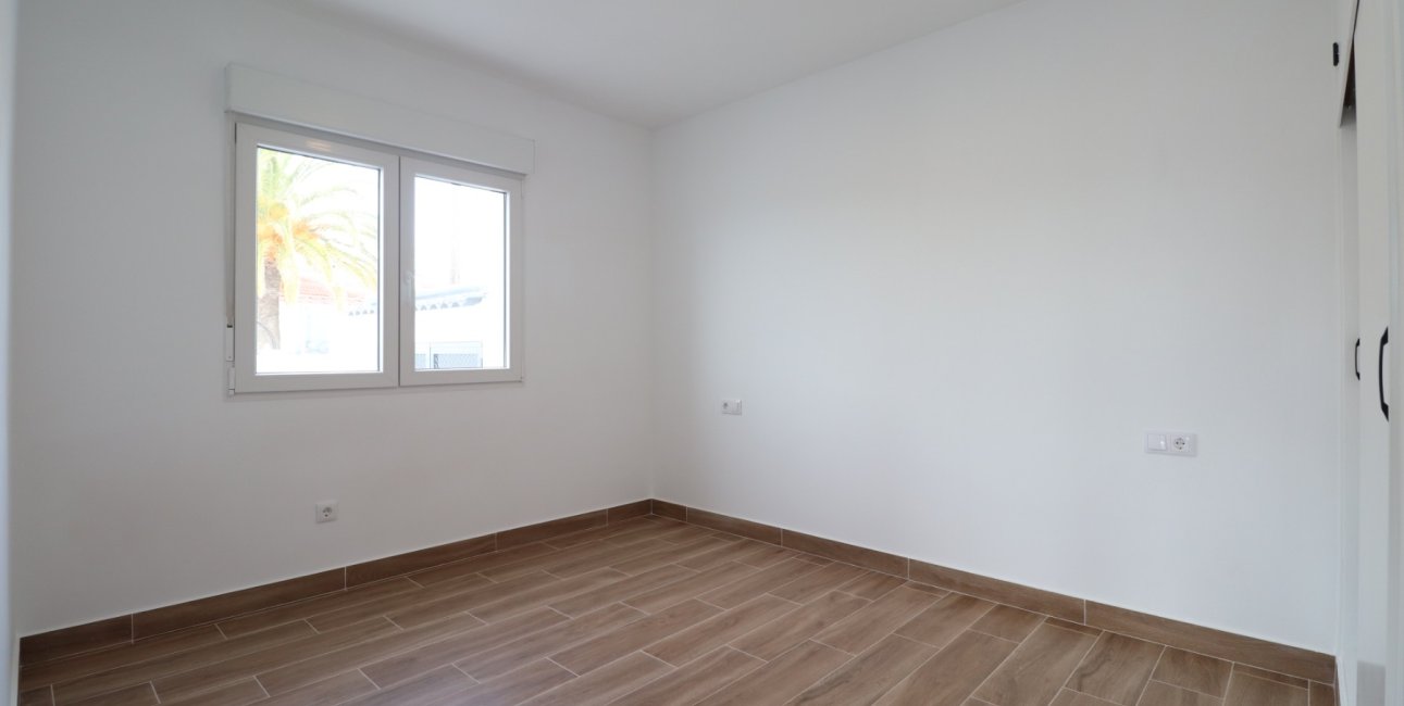 Resale - Bungalow -
Ciudad Quesada - Ciudad Quesada - Town