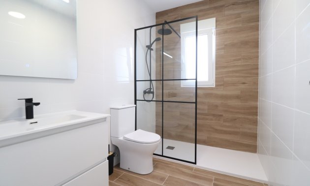 Resale - Bungalow -
Ciudad Quesada - Ciudad Quesada - Town