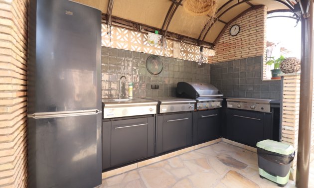 Resale - Villa -
Ciudad Quesada - Atalayas