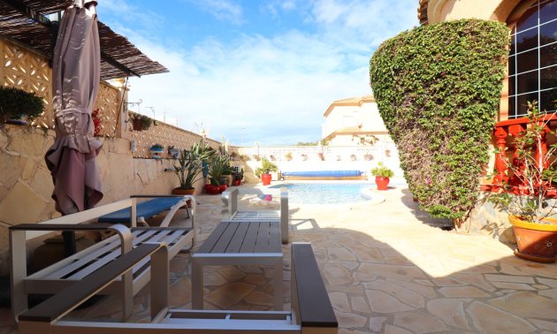 Resale - Villa -
Ciudad Quesada - Atalayas