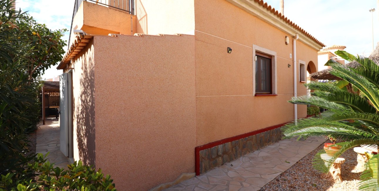 Resale - Villa -
Ciudad Quesada - Atalayas