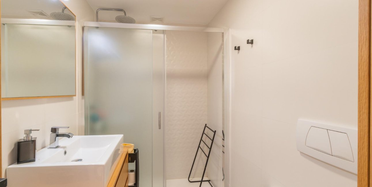 Resale - Apartment / flat -
Guardamar del Segura - Puerto Deportivo