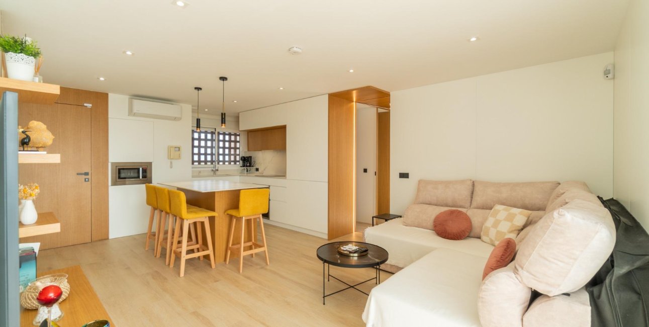 Resale - Apartment / flat -
Guardamar del Segura - Puerto Deportivo