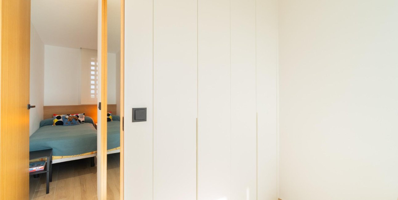 Resale - Apartment / flat -
Guardamar del Segura - Puerto Deportivo