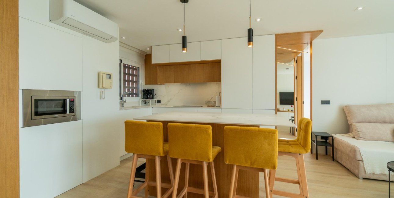 Resale - Apartment / flat -
Guardamar del Segura - Puerto Deportivo