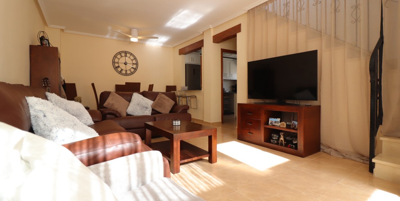 Resale - Townhouse -
Ciudad Quesada - Lo Marabu