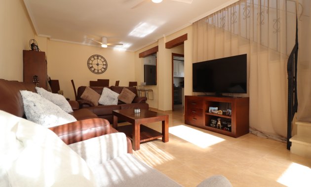 Resale - Townhouse -
Ciudad Quesada - Lo Marabu