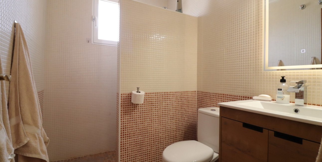 Resale - Townhouse -
Ciudad Quesada - Lo Marabu