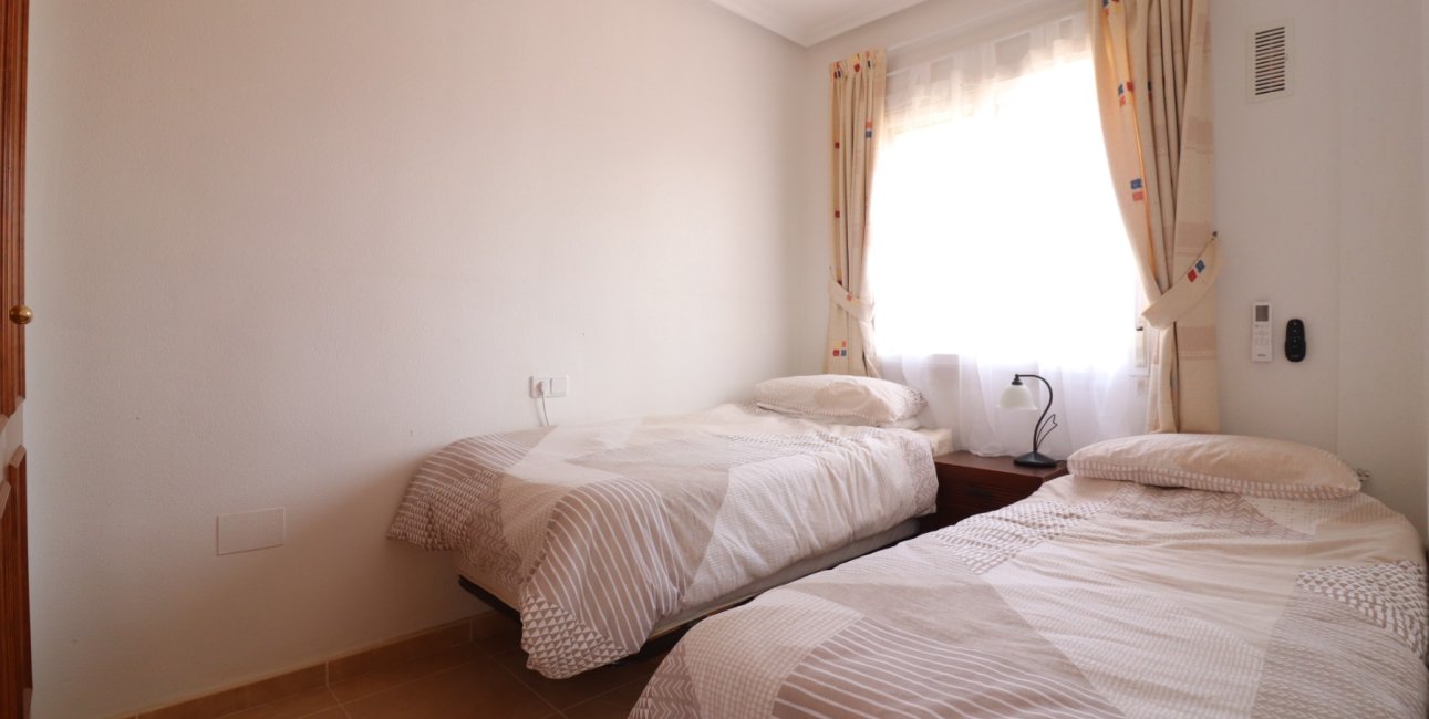 Resale - Townhouse -
Ciudad Quesada - Lo Marabu