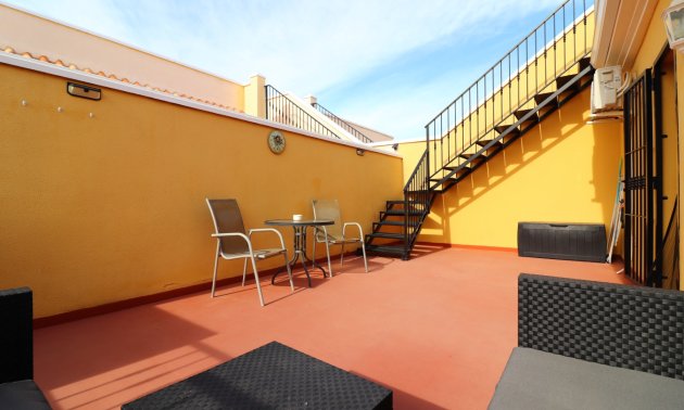 Resale - Townhouse -
Ciudad Quesada - Lo Marabu