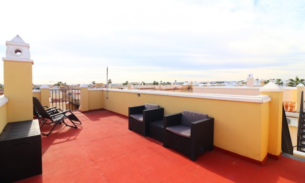 Resale - Townhouse -
Ciudad Quesada - Lo Marabu