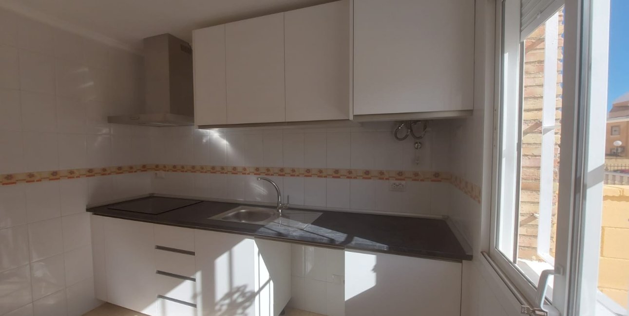 Resale - Townhouse -
Ciudad Quesada - Lo Marabu