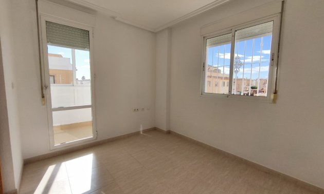 Resale - Townhouse -
Ciudad Quesada - Lo Marabu