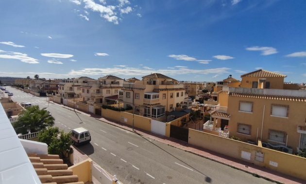 Resale - Townhouse -
Ciudad Quesada - Lo Marabu