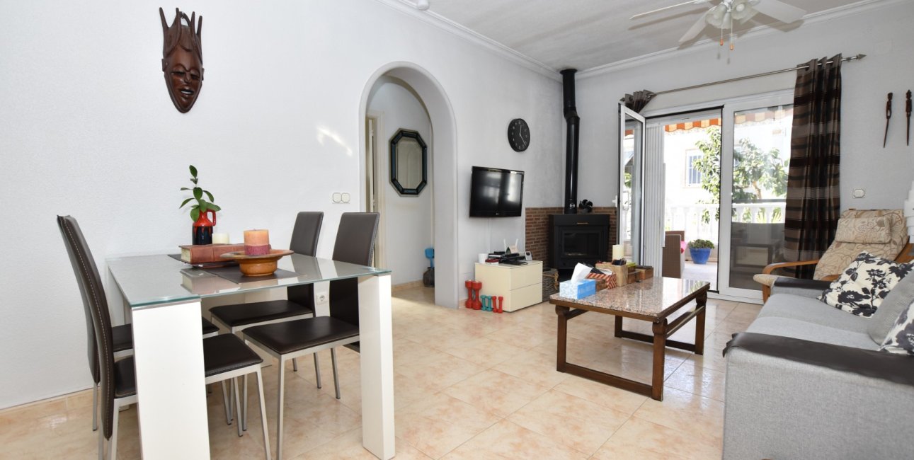 Resale - Villa -
Algorfa - Montemar
